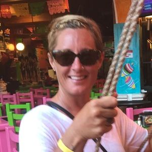 Meet your Posher, Leslie